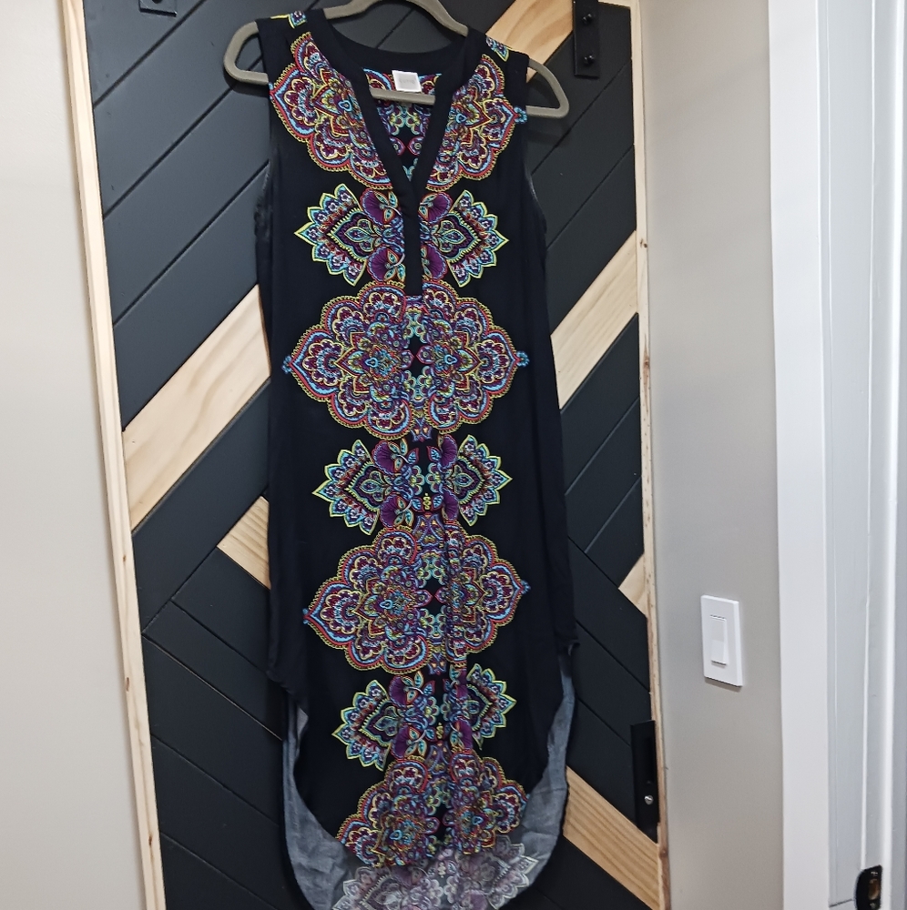 Curious midi dress size small